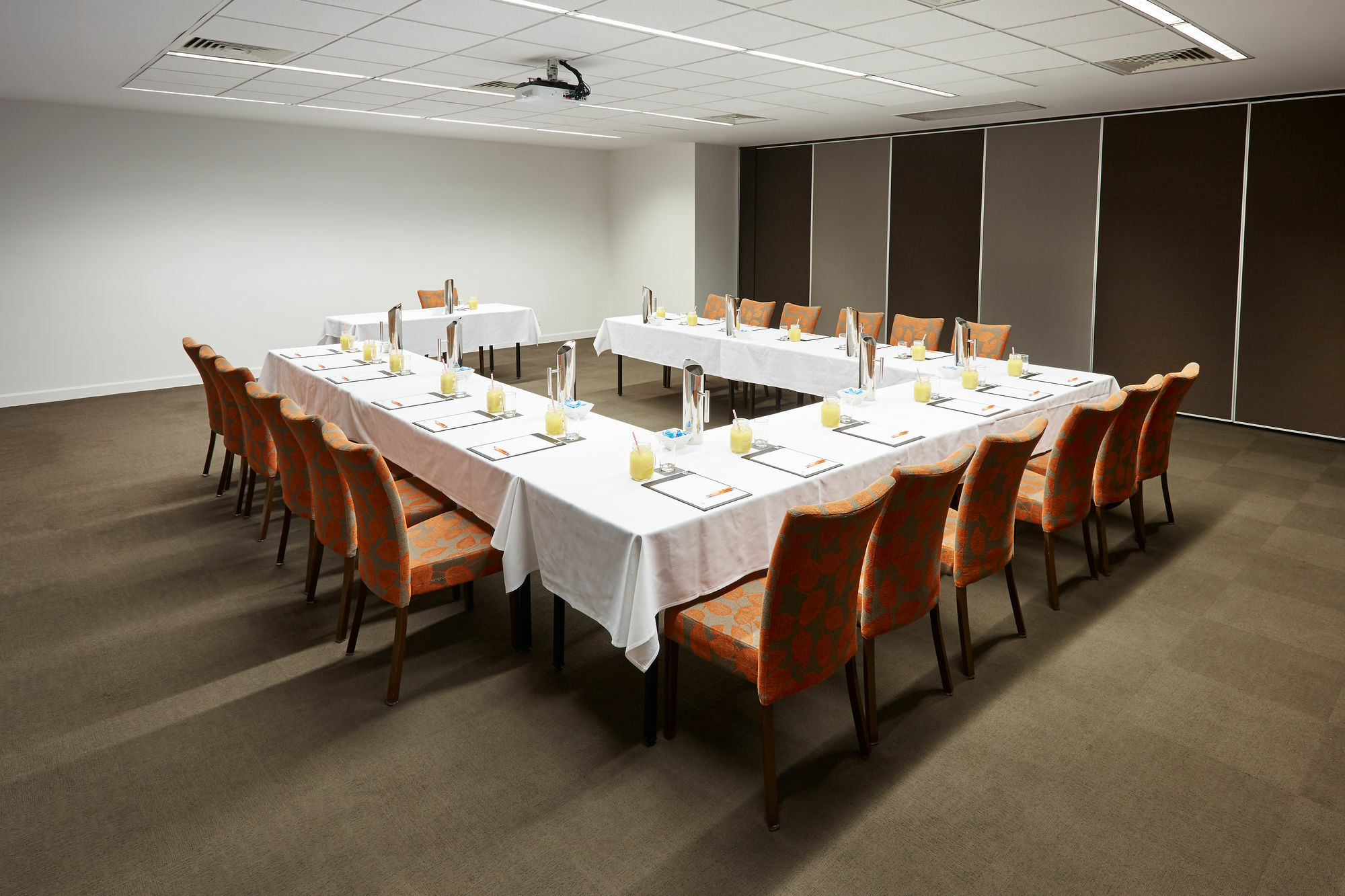 Dandenong Central Apartments Official المظهر الخارجي الصورة